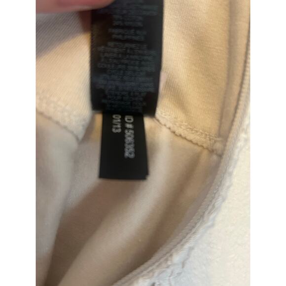 Express Size 4 High Wasted Off White Ivory Color Laced Lined Mini Skirt - Picture 7 of 11